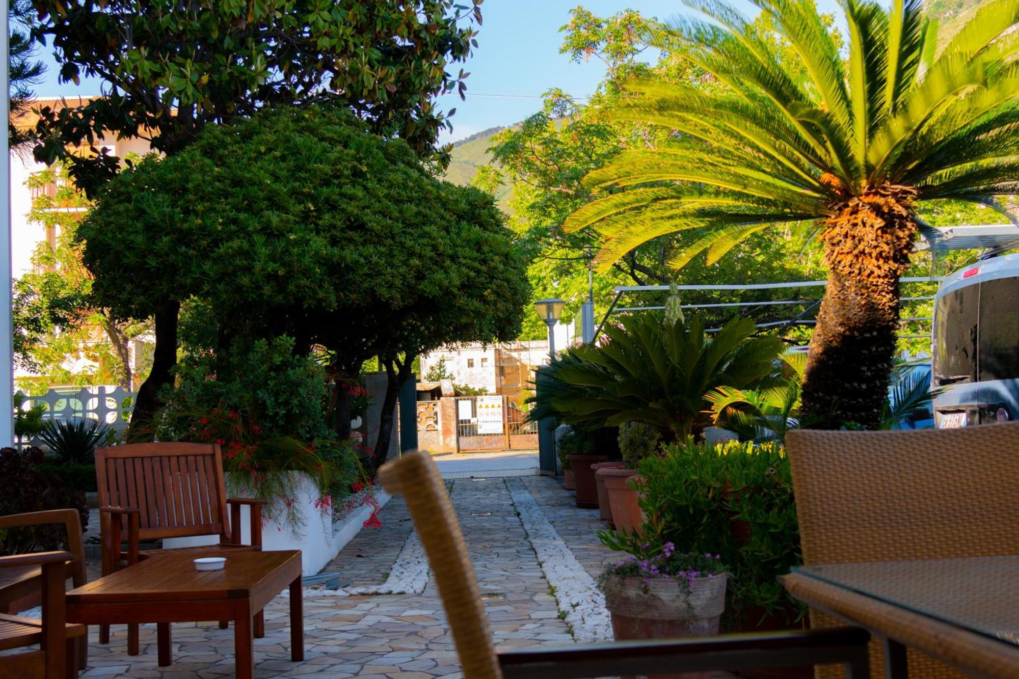 Hotel Garden Прая-а-Маре Екстер'єр фото