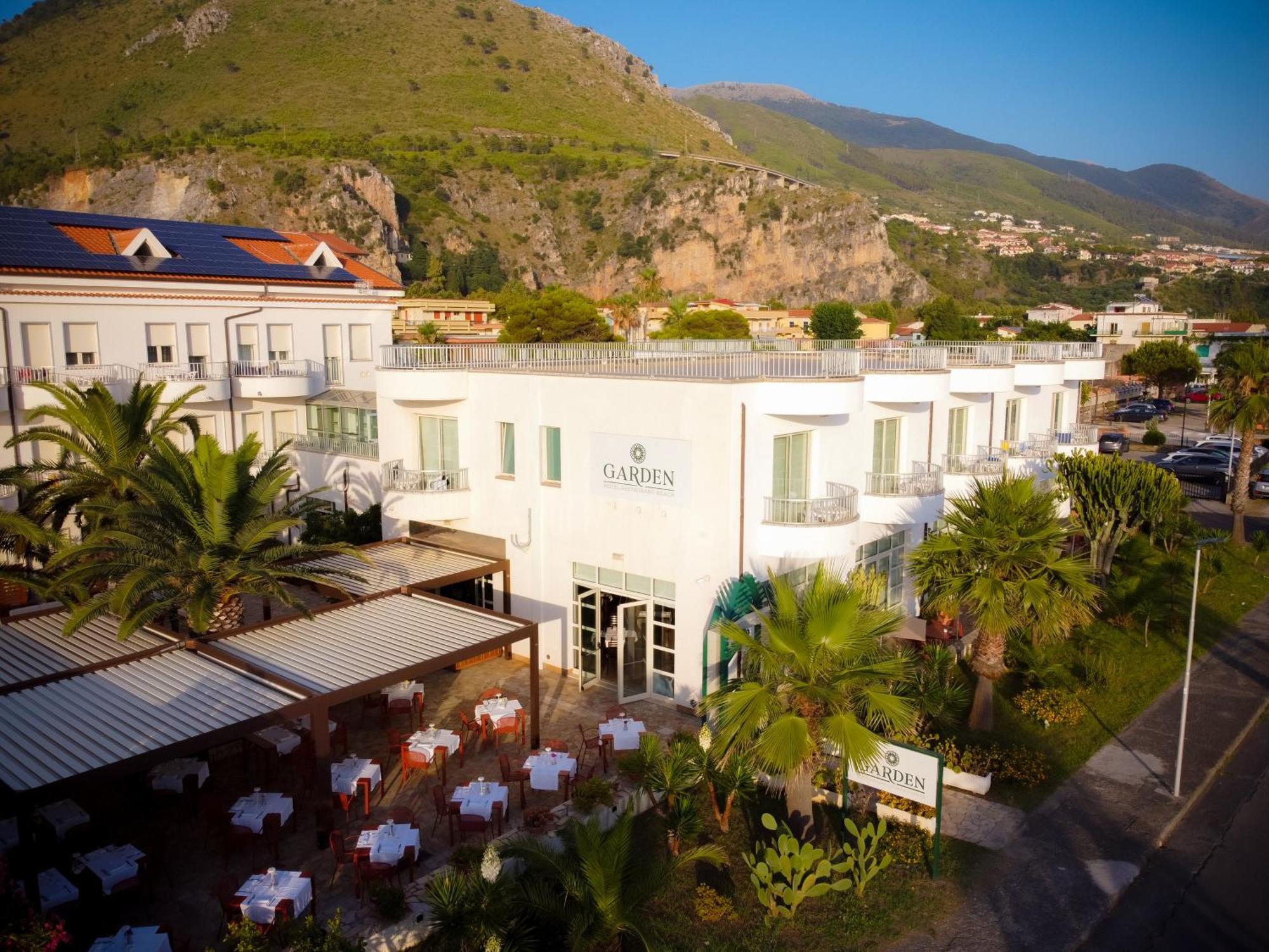 Hotel Garden Прая-а-Маре Екстер'єр фото